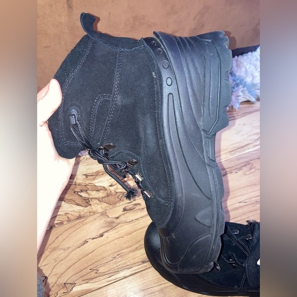 Blizzard Winter boots size 11 black leather and man made upper waterproof - Picture 7 of 9